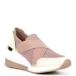 MICHAEL MICHAEL KORS GEENA SLIP ON TRAINER ( COLOR: FAWN ) SIZE:8